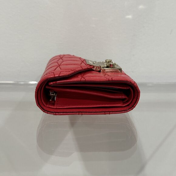 *Authentic* MCM Small Tri Fold Wallet in Red w/Gold HW in Excellent Condition - Picture 2 of 12